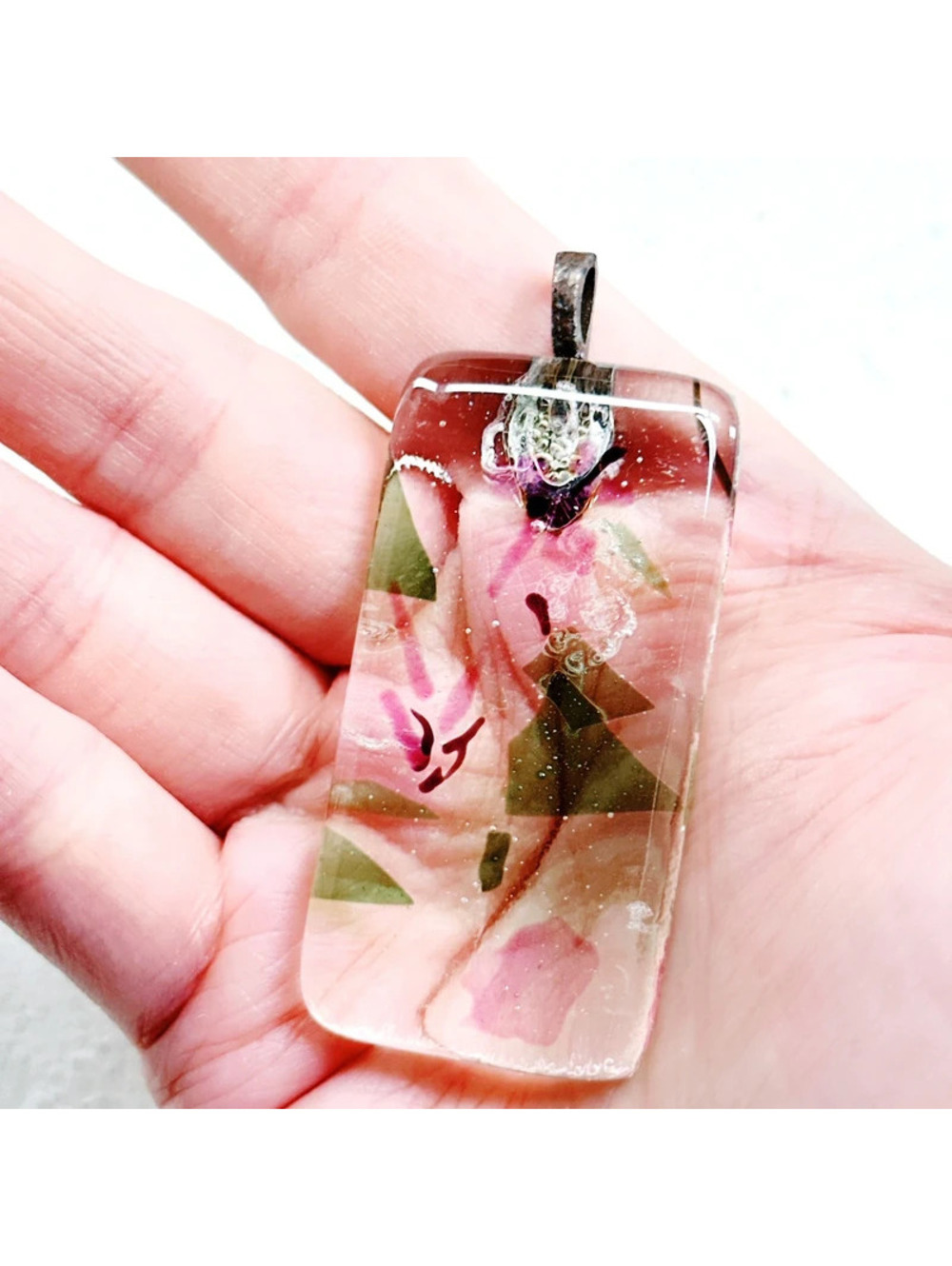 2592mc. Pink Glass Pendant Floral - Picture 2 of 9